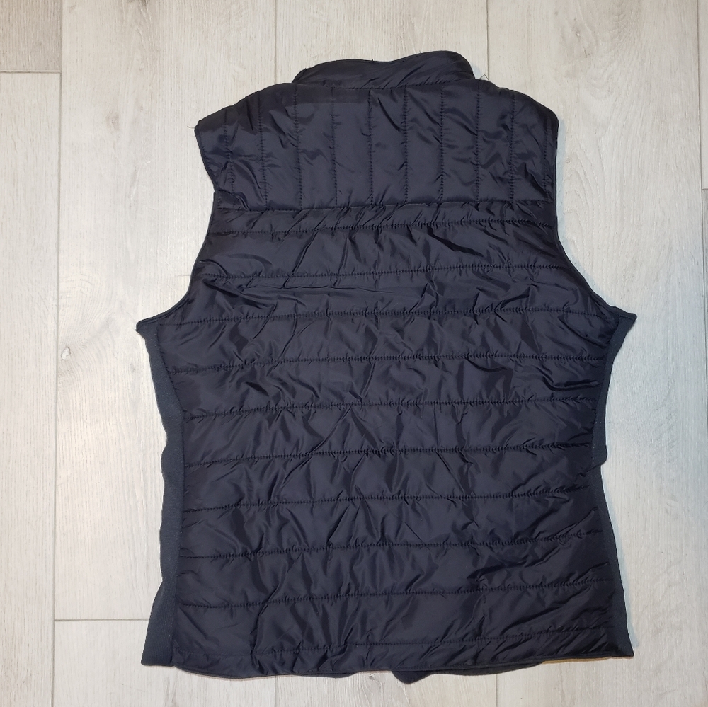 Black Zippered Vest with Pockets Size Small - Picture 5 of 10